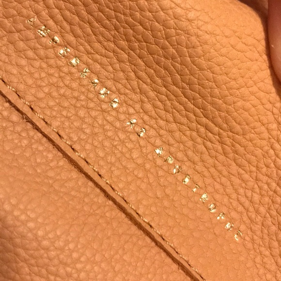 ”AMPERSAND AS APOSTROPHE” travel bag - Picture 9 of 10